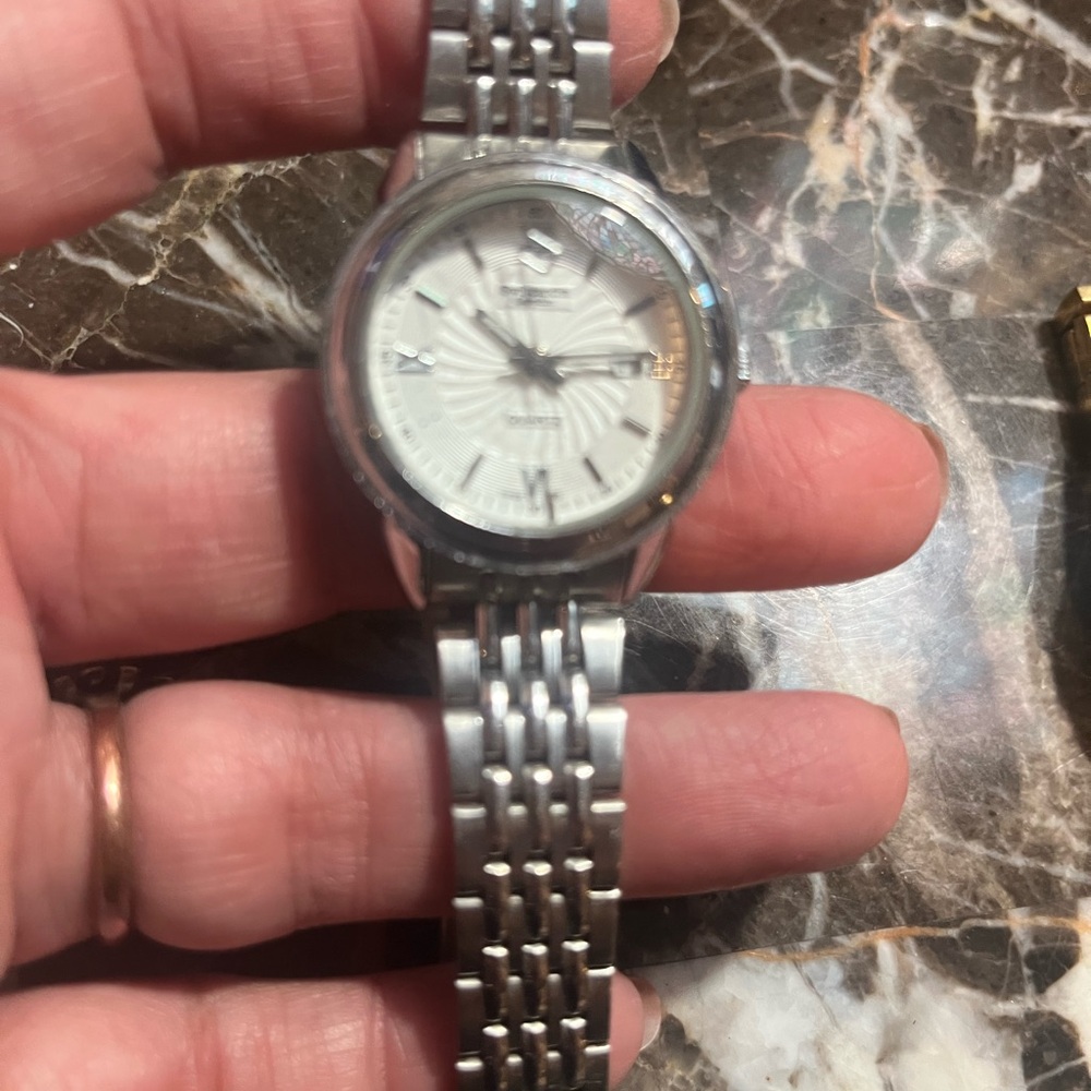 Elegant Silver Women's Watch